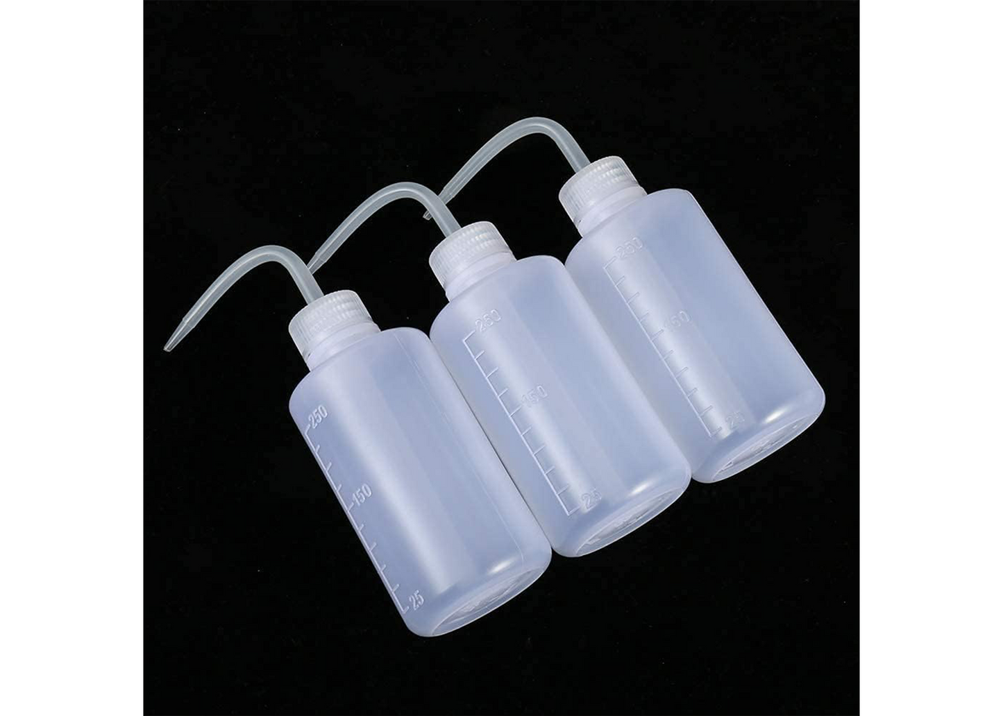 WANGZAIZAI 3-Pack 250ml Transparent Plastic Squeeze Bottles – Ideal for watering plants, washing, spraying, and lab use. Easy to squeeze, leak-proof design.